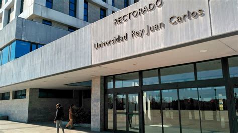 Otro lío en la Universidad Rey Juan Carlos títulos de grado con un año