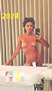 INSTA Lisa Rinna Naked Selfie Censored Phun Org Forum