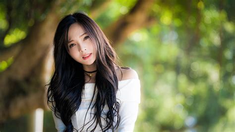 Wallpaper Beautiful Chinese Girl Look Blurry Background 3840x2160 Uhd