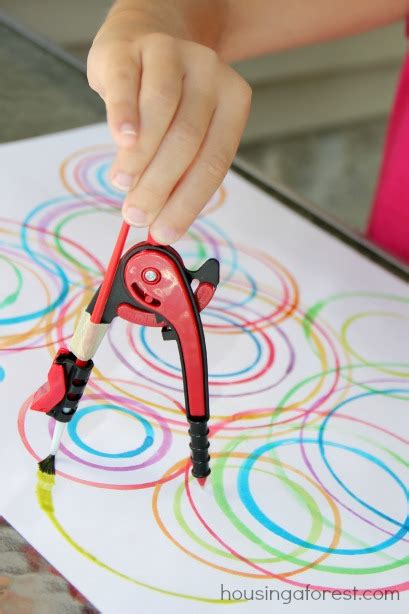 Compass Painting | Fun Family Crafts