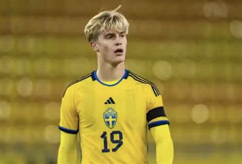 Barcelona set to land rising Swedish star Lucas Bergvall