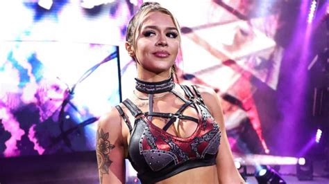 La estrella de WWE NXT Cora Jade se someterá a una cirugía luego de