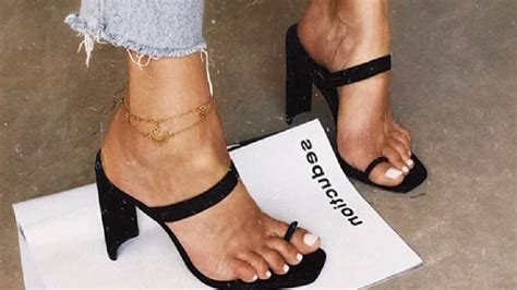 Toe Ring Sandals Shoe Trend