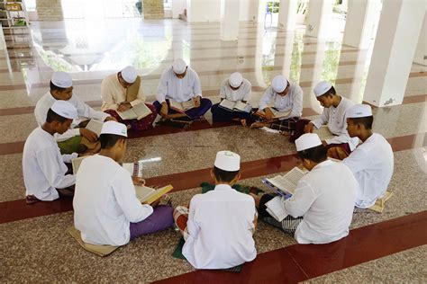 Apa Maksud Tadarus Al Quran MylNewsPerez