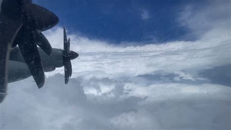 Hurricane Hunters Wrap Up Hurricane Sam Missions Grissom Air Reserve Base Article Display