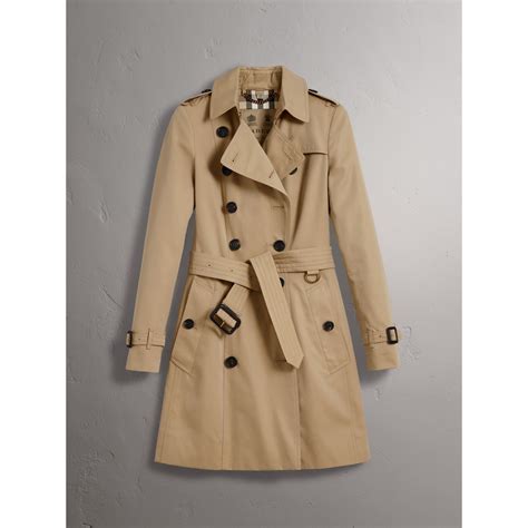 The Chelsea Mid Length Trench Coat In Honey Women Burberry United States