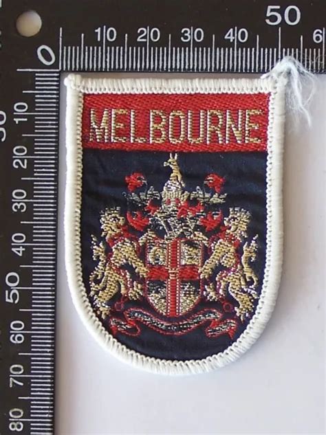 VINTAGE MELBOURNE COAT Of Arms Souvenir Embroidered Patch Cloth Sew On