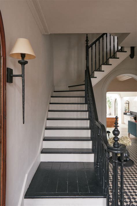 Noto, London, NW2 - Victorian Location - SHOOTFACTORY