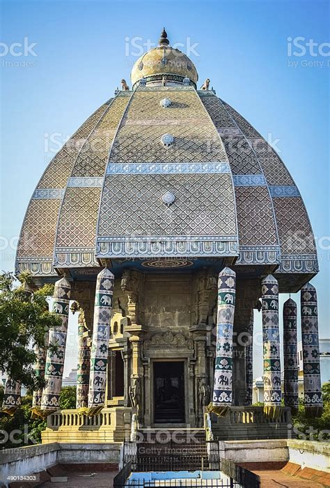 Valluvar Kottam Temple Chariot Front View Stock Photo - Download Image Now - Ancient ...