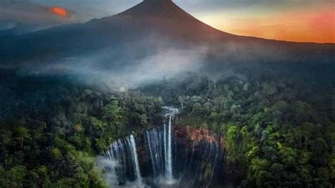 Menjelajahi Wisata Air Terjun Tumpak Sewu Lumajang Air Terjun Terindah