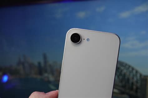 iPhone SE 4th Generation LEAKED MODEL revealed