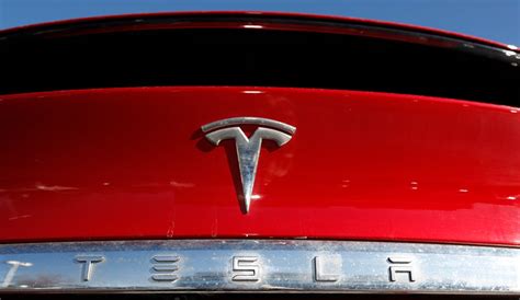 Thousands Of Teslas To Be Recalled Due To Software That Runs Stop Signs