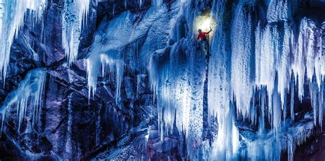 Photos: amazing ice climbing in Norway