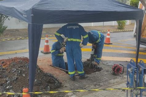 Empresa Vai Instalar Fibra Ptica Fura Cano E Causa Vazamento De G S