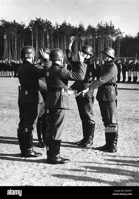 Vereidigung Von Rekruten Der Wehrmacht Stockfotografie Alamy