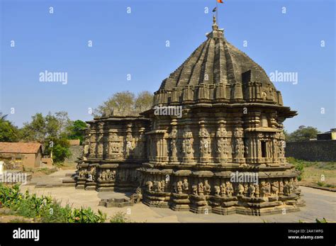 Carved exterior view of Kopeshwar Temple, Khidrapur, Maharashtra Stock ...