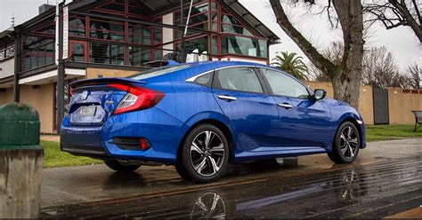 Yeni Honda Civic in 182 HP lik versiyonun fiyatı belli oldu