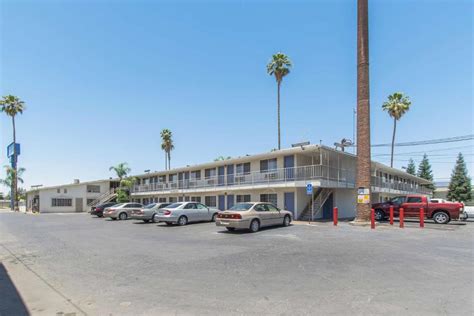 MOTEL 6® BAKERSFIELD CENTRAL CA #4885 - Bakersfield 350 Oak 93304