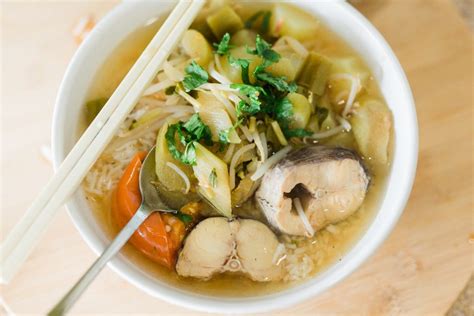 Canh Chua Cá Recipe (Vietnamese Sweet and Sour Fish Soup) | Hungry ...