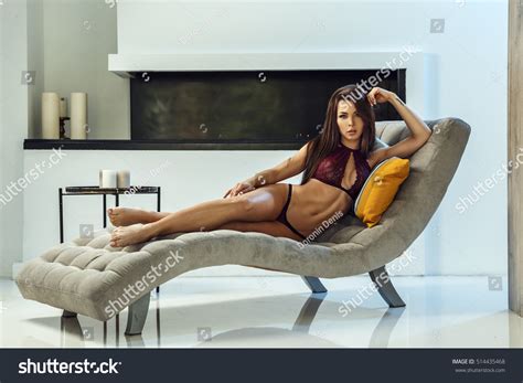 Beautiful Sexy Fitness Brunette Posing Interior Stock Photo 514435468 Shutterstock