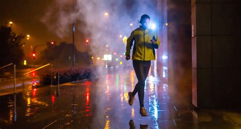 Running At Night Six Tips To Help You Stay Safe When Running In The Dark