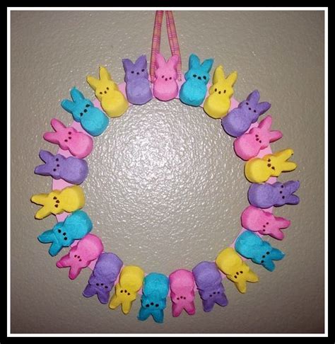 Crafty Girls Workshop...: Peeps Easter Wreath