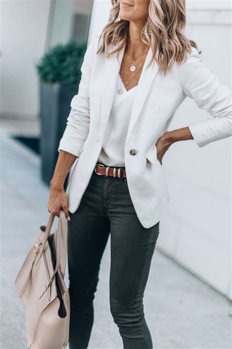 A Cute Business Casual Outfit | Work outfits women, Office casual ...