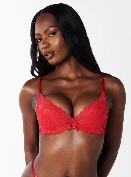 Hot Sexy Octavia May Bikini Pics