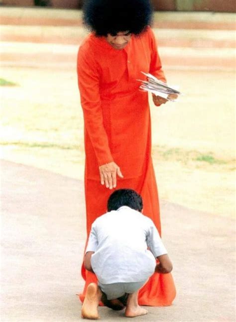 A Os Despu S Del Fallecimiento De Sathya Sai Baba Sale A La Luz Su