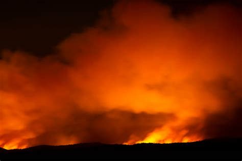 wildfire smoke sky stock  pictures royalty  images