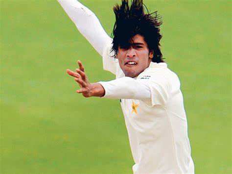 Mohammad Aamer Takes Three Wickets On Return To Action Cricket Gulf