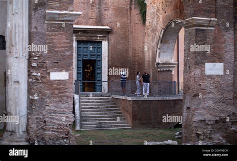 Porticus Of Octavia Rome Hi Res Stock Photography And Images Alamy