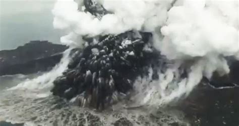 Tsunami Volc Nico En Indonesia Mir La Impresionante Erupci N Filmada