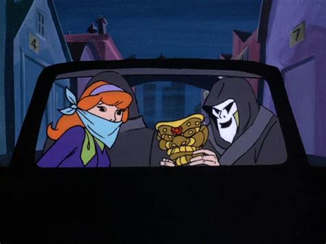 Mystery Mask Mix-Up | Scoobypedia | FANDOM powered by Wikia