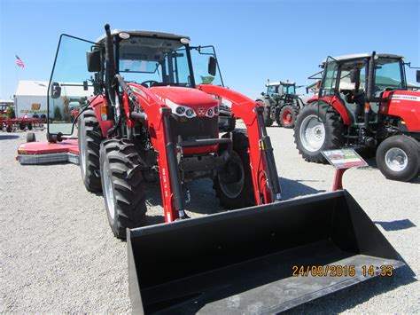 Massey Ferguson 4610 Cab Tractor Equipped With 931x Loader Massey Ferguson Ferguson Red Pictures