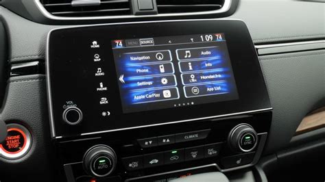 Honda Cr V Infotainment System Driveway Test Touchscreen Apple