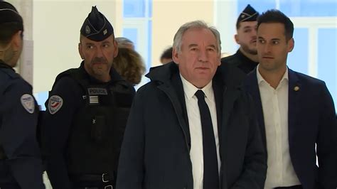 François Bayrou relaxé dans l affaire des assistants parlementaires le