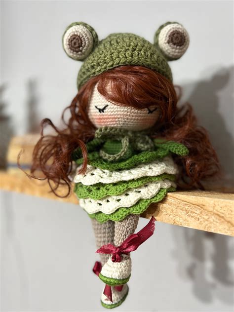 Ръчно плетена бутикова кукла гр. Пловдив Беломорски • OLX.bg