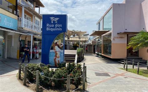 Cabo Frio Recebe O Sunset Desfile Moda Praia Na Rua Dos Biqu Nis