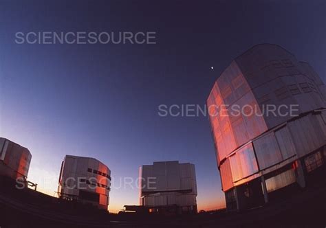 Photograph | Very Large Telescope | Science Source Images