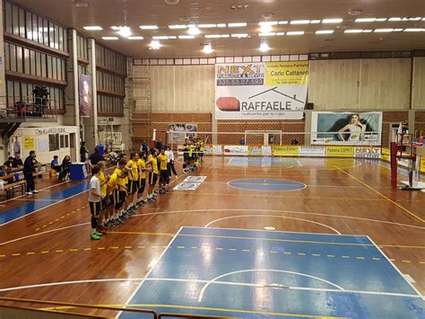 Volley Raffaele Lamezia Conquista Un Punto In Casa Contro L Andria