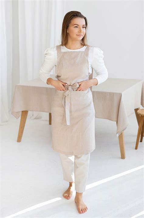 Linen Bib Apron In Natural Dailylinen