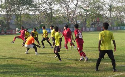 Deltras Kalahkan Porprov Sidoarjo Dalam Laga Uji Coba Tiga Babak