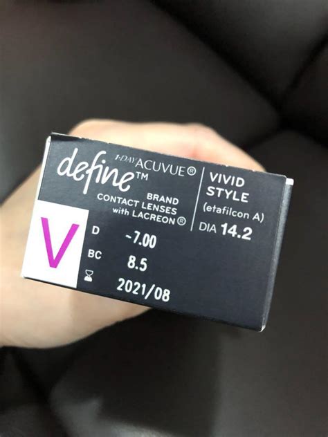 Bnib 1 Day Acuvue Define Beauty And Personal Care Face Face Care On Carousell