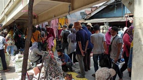 Pasar Tanah Abang Diserbu Ribuan Pengunjung Tak Ada Jarak Lagi Ini