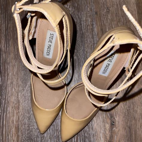 Steve Madden Nude Tan Heels Straps Gem