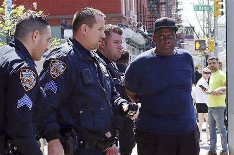 Exclusive Accused Brooklyn Shooter Frank James Cried During Manhunt