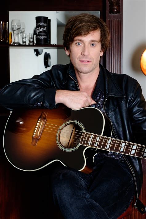 Shooting Photo Thomas Dutronc En Couverture De Guitare Mag