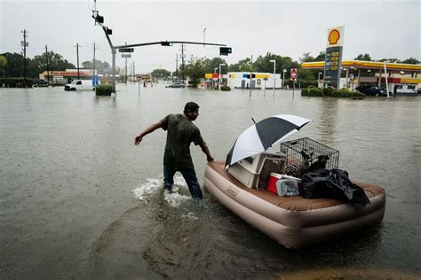 Photos Hurricane Harveys Devastation The Report Us News