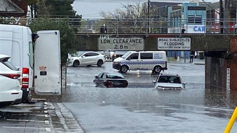 Flash flooding across Victoria as Melbourne prepares for dangerous ...